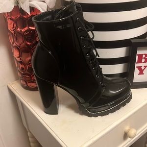 Only wore once not even the whole day because there are the wrong size for me